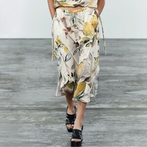 NWT Small Zara Printed Midi Skirt ZW Collection
